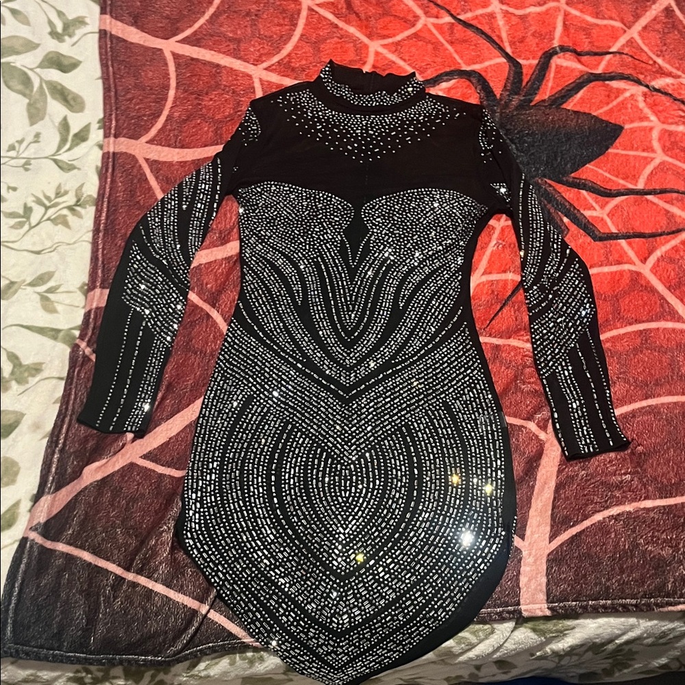 Amazon Black and Silver Long Sleeve Dress